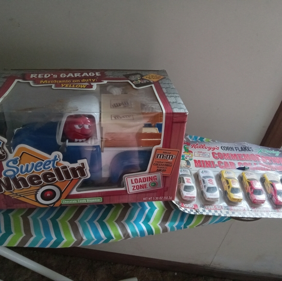 Tvs - Picture 3 of 5